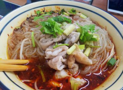 肥腸粉培訓(xùn)哪家味道好？自制紅薯粉不斷條不膩湯