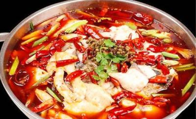 成都學(xué)火鍋魚技術(shù)培訓(xùn)哪里好？培訓(xùn)火鍋味型兌鍋技巧