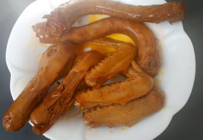 小吃培訓(xùn)班多少錢？麻辣鴨脖技術(shù)培訓(xùn)