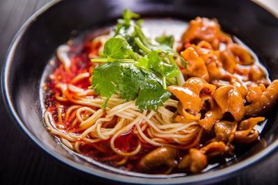 成都餐飲小吃培訓班，肥腸面食技術(shù)培訓哪里好？