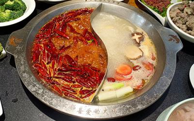 專(zhuān)業(yè)火鍋炒料學(xué)習(xí)哪里技術(shù)過(guò)硬？專(zhuān)業(yè)火鍋底料技術(shù)培訓(xùn)