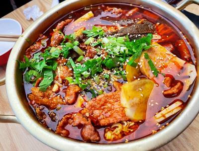 哪有專門培訓(xùn)正宗冒菜的？冒菜培訓(xùn)學(xué)校