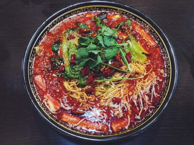 正宗冒菜培訓(xùn)班多少錢？正宗冒菜制作技藝培訓(xùn)班推薦